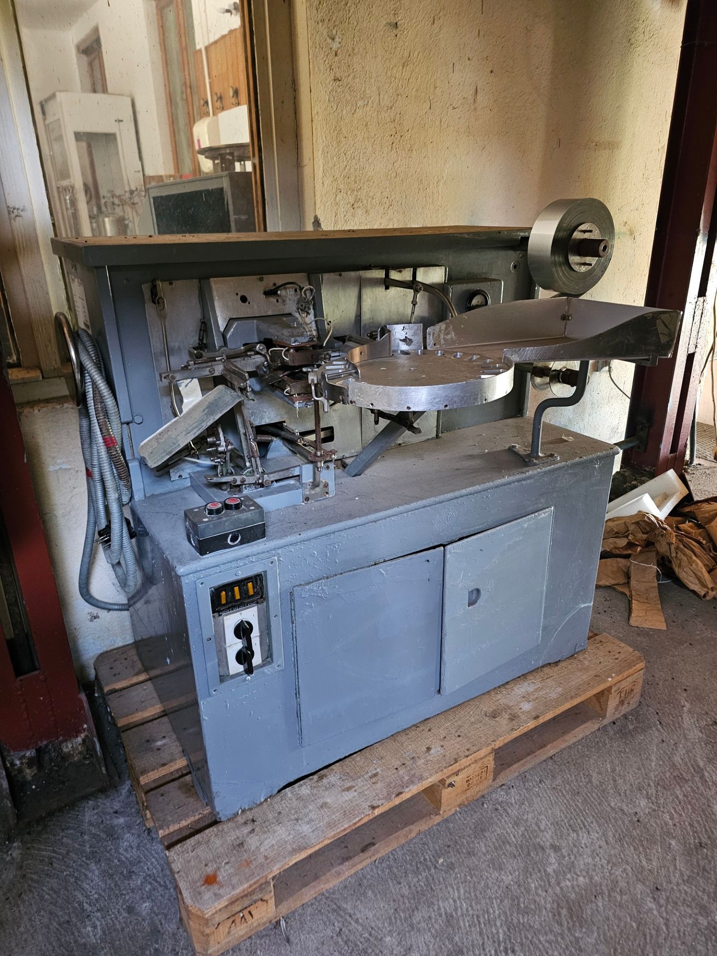 Tablet & Suppository Packaging Machine
